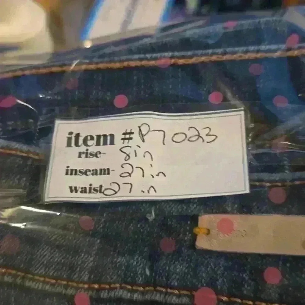 P7023 pilcro and a letter press medium wash skinny jeans size 27in - Picture 8 of 8